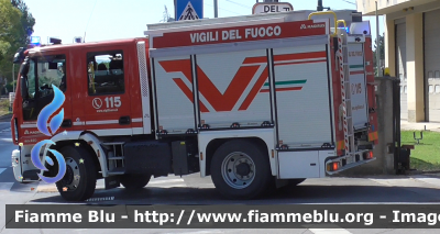 Iveco EuroCargo 120E25 IV serie - NewCity 2020
Vigili del Fuoco
Comando Provinciale di Grosseto
Distaccamento permanente di Follonica
Autopompa serbatoio allestimento Iveco-Magirus
VF 31872
Parole chiave: Iveco EuroCargo_120E25_IVserie VF31872