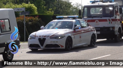 Alfa-Romeo Nuova Giulia
Croce Rossa Italiana
Comitato Provinciale di Piacenza
Allestimento Bertazzoni
CRI 684 AG
Parole chiave: Alfa-Romeo Nuova_Giulia CRI684AG