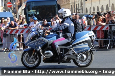 Bmw R1200RT II serie
Polizia di Stato
Polizia Stradale
Parole chiave: Bmw R1200RT_IIserie