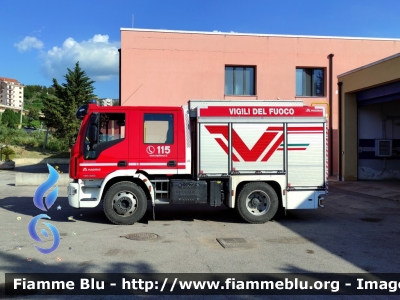 Iveco EuroCargo 120E25 IV serie NewCity 2020
Vigili del Fuoco
Comando Provinciale di Palermo
Distaccamento Provinciale di Corleone (PA)
AutoPompaSerbatoio allestimento Magirus
VF 30499
Parole chiave: Iveco_EuroCargo_120E25_IV_serie_NewCity_2020