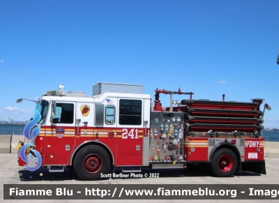 Seagrave Marauder
United States of America - Stati Uniti d'America
New York Fire Department
241
