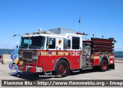 Seagrave Marauder
United States of America - Stati Uniti d'America
New York Fire Department
241
