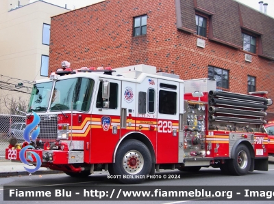 KME
United States of America - Stati Uniti d'America
New York Fire Department
E229
