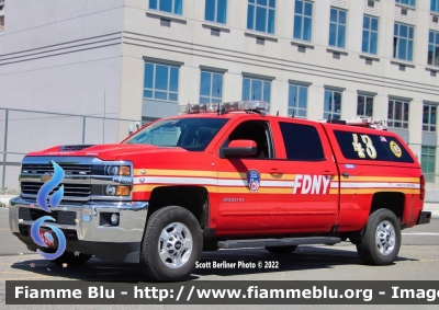 Chevrolet Silverado
United States of America - Stati Uniti d'America
New York Fire Department
Batt.43
