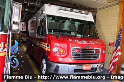 Freightliner ?
United States of America - Stati Uniti d'America
New York Fire Department
