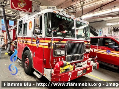 Seagrave Marauder
United States of America - Stati Uniti d'America
New York Fire Department
E 7
