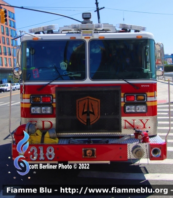 Seagrave Marauder
United States of America - Stati Uniti d'America
New York Fire Department
Engine 318
