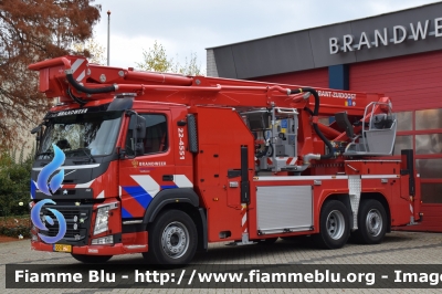 Volvo FM
Nederland - Paesi Bassi
Brandweer Regio 22 Zuid-Oost Brabant
22-4551
