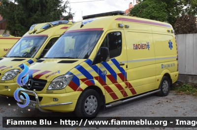 Mercedes-Benz Sprinter III serie
Republika Slovenija - Repubblica Slovena
Pacient Ljuljana
Parole chiave: Ambulance Ambulanza