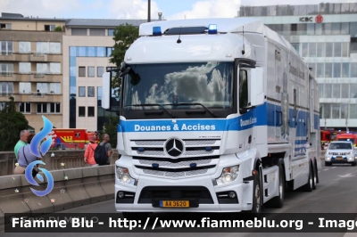 Mercedes-Benz Actros 
Grand-Duché de Luxembourg - Großherzogtum Luxemburg - Grousherzogdem Lëtzebuerg - Lussemburgo
Douanes & Accises
