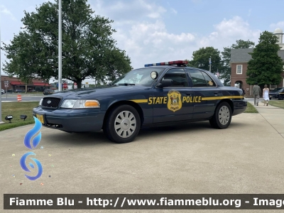 Ford Crown Victoria
United States of America - Stati Uniti d'America
Delaware State Police
