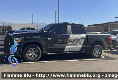 Chevrolet Silverado
United States of America - Stati Uniti d'America
Rio Arriba County NM Sheriff
