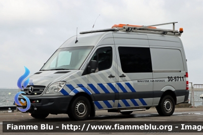 Mercedes-Benz Sprinter III serie
Nederland - Paesi Bassi
Ministere van Defencie Explosieven Opruimings Dienst E.O.D.
