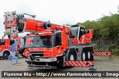 Grove GMK 3060-2
Bundesrepublik Deutschland - Germany - Germania
Feuerwehr Koln
