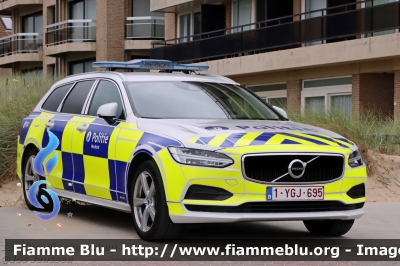 Volvo ?
Koninkrijk België - Royaume de Belgique - Königreich Belgien - Belgio
Police Locale Westkust
