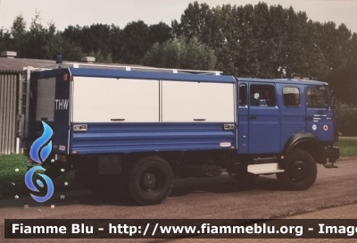 Iveco Magirus 120-23
Bundesrepublik Deutschland - Germania
Technisches Hilfswerk
THW 87511
