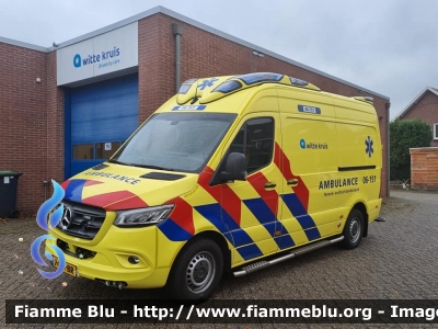 Mercedes-Benz Sprinter IV serie
Nederland - Paesi Bassi
Regionale Ambulance Voorziening (RAV) Region 6 Noord en Oost Gelderland
Parole chiave: Ambulance Ambulanza