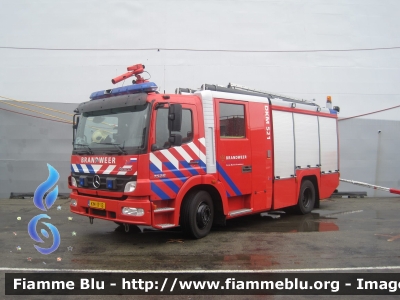 Mercedes-Benz Atego II serie 1528
Nederland - Paesi Bassi
Korps Marine Brandweer
