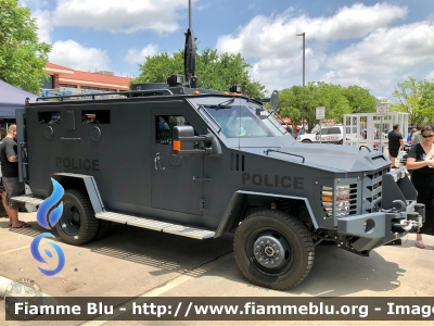 Lenco Bearcat
United States of America-Stati Uniti d'America
Burleson TX Police
