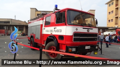 Iveco OM 160
Vigili del Fuoco
Comando Provinciale di Milano
AutoPompaSerbatoio allestimento Baribbi
Mezzo coinvolto nella strage di via Palestro a Milano 27 luglio 1993
Disco 65 e restaurato nel 2022
VF 13468
Esposta alla Manifestazione "Da grande farò il pompiere" del 16/10/22
Parole chiave: Iveco-OM 160 VF13468 Da_Grande_Farò_Il_Pompiere_2022