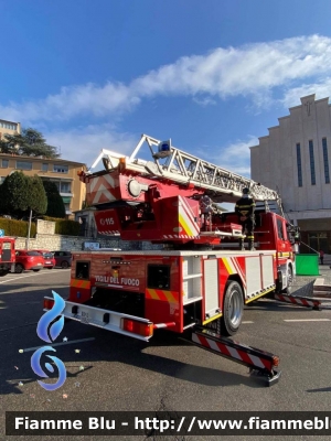 Scania
Vigili del Fuoco
Comando Provinciale di Brescia
Distaccamento Volontario di Lumezzane
Allestimento Magirus
Ricondizionato Fortini
Parole chiave: Scania