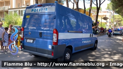 Fiat Ducato X250
Polizia di stato
H3293

Scorta Tour de France
Parole chiave: Polizia_di_stato Fiat_ducato Furgone