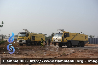 Renault ?
Cameroun - Cameroon - Camerun 
Aeroport Intenationale de Yaunde
