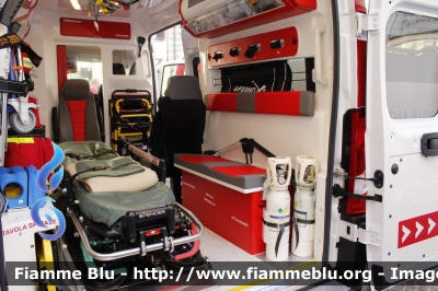 Fiat Ducato X290
Croce Rossa Italiana
Comitato di Pontedera (PI)
Allestito MAF
CRI 695 AI
Parole chiave: Fiat Ducato_X290 Ambulanza