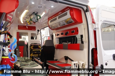 Fiat Ducato X290
Croce Rossa Italiana
Comitato di Pontedera (PI)
Allestito MAF
CRI 695 AI
Parole chiave: Fiat Ducato_X290 Ambulanza