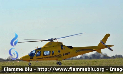 Agusta A109E Power
France - Francia
SAMU 76 Rouen
