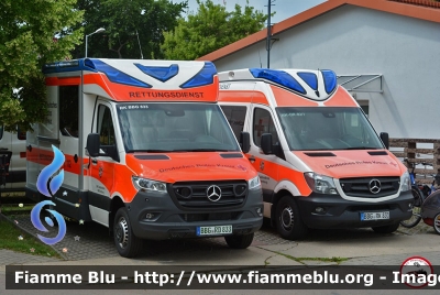 Mercedes-Benz Sprinter IV serie
Bundesrepublik Deutschland - Germany - Germania
Deutsches Rotes Kreuz
Croce Rossa Tedesca
Bernburg im Salzlandkreis e.V
Parole chiave: Ambulance Ambulanza