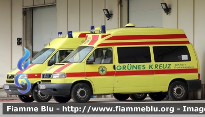 Volkswagen Transporter T4
Österreich - Austria
Grunes Kreuz Rettungsdients
Parole chiave: Ambulance Ambulanza