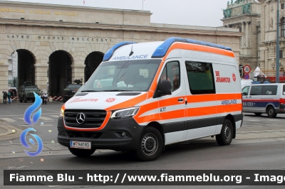 Mercedes-Benz Sprinter IV serie
Österreich - Austria
Die Joanniter
Wien - Vienna
Parole chiave: Ambulance Ambulanza