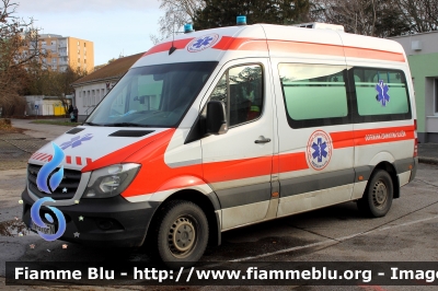 Mercedes-Benz Sprinter III serie restyle
Slovenská Republika - Slovacchia
MEDCom s.r.o.
Parole chiave: Ambulance Ambulanza