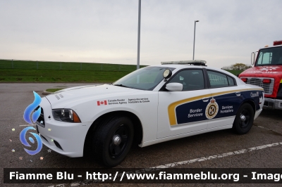 Dodge Charger
Canada
Canadian Border service - Service frontaliers
