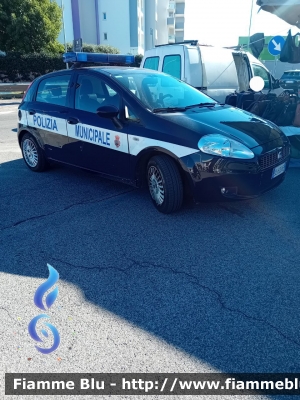 Fiat Grande Punto 
Polizia Municipale Modugno (BA)
Parole chiave: Fiat Grande_Punto