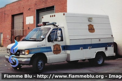 Ford E-350
United States of America-Stati Uniti d'America
Metropolitan Police District of Columbia
