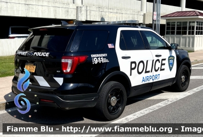 Ford Explorer
United States of America - Stati Uniti d'America
Syracuse NY Airport Police
