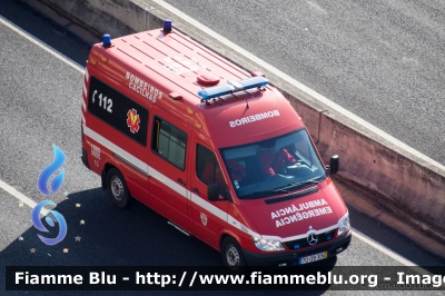 Mercedes-Benz Sprinter II serie
Portugal - Portogallo
Bombeiros de Cacilhas
Parole chiave: Ambulanza Ambulance