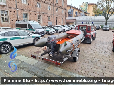 Carrello Gommone Ellebi
Vigili del Fuoco
Comando Provinciale di Torino
Distaccamento Volontario di Chivasso
VF R 2072
Parole chiave: Ellebi VFR2072