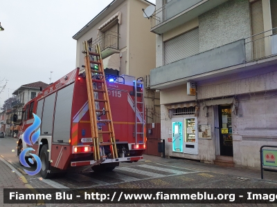 Mercedes-Benz Atego I serie
Vigili del Fuoco
Comando Provinciale di Pavia
Distaccamento Volontario di Robbio (PV)
AutoPompaSerbatoio allestimento Iveco-Magirus FireTech
VF 22044
Parole chiave: Mercedes-Benz Atego_Iserie VF22044