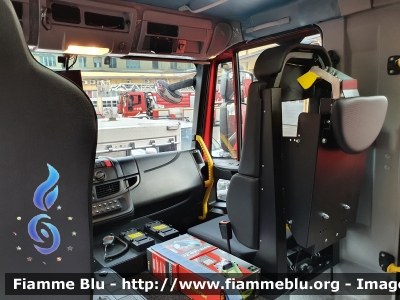 Iveco EuroCargo 120EL25 IV serie
Vigili del Fuoco
Comando Provinciale di Pavia
AutoPompaSerbatoio allestimento Magirus
VF 31436
Parole chiave: Iveco EuroCargo 120EL25_IVserie VF31436