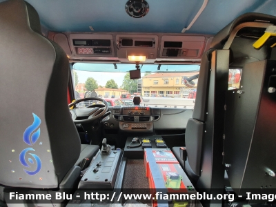 Iveco EuroCargo 120EL25 IV serie
Vigili del Fuoco
Comando Provinciale di Pavia
AutoPompaSerbatoio allestimento Magirus
VF 31436
Parole chiave: Iveco EuroCargo 120EL25_IVserie VF31436