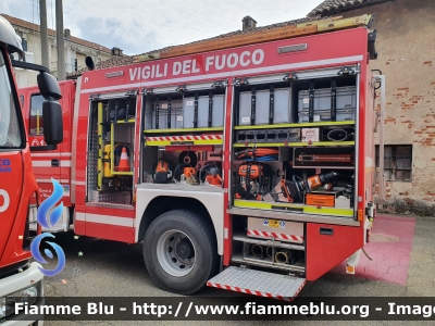 Mercedes-Benz Atego I serie
Vigili del Fuoco
Comando Provinciale di Pavia
Distaccamento Volontario di Robbio (PV)
AutoPompaSerbatoio allestimento Iveco-Magirus FireTech
Riallestita Divitec
VF 22044
Parole chiave: Mercedes-Benz Atego_Iserie VF22044