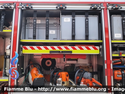 Mercedes-Benz Atego I serie
Vigili del Fuoco
Comando Provinciale di Pavia
Distaccamento Volontario di Robbio (PV)
AutoPompaSerbatoio allestimento Iveco-Magirus FireTech
Riallestita Divitec
VF 22044
Parole chiave: Mercedes-Benz Atego_Iserie VF22044