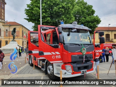 Volvo FL 280 IV serie CrewCab
Vigili del Fuoco
Comando Provinciale di Pavia
Distaccamento Volontario di Mede (PV)
AutoPompaSerbatoio allestimento Fortini
Parole chiave: Volvo FL_280_IVserie