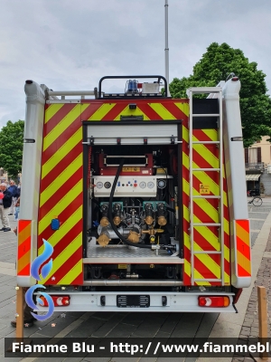 Volvo FL 280 IV serie CrewCab
Vigili del Fuoco
Comando Provinciale di Pavia
Distaccamento Volontario di Mede (PV)
AutoPompaSerbatoio allestimento Fortini
Parole chiave: Volvo FL_280_IVserie