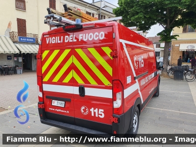 Fiat Ducato X290 Passo Lungo
Vigili del Fuoco
Comando provinciale di Pavia
Distaccamento Volontario di Mede
Polisoccorso allestimento Fortini
VF31680
Parole chiave: Fiat Ducato_X290 VF31680