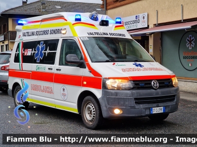 Volkswagen Transporter_T5_restyle Ambulanza
Valtellina Soccorso ODV Sondrio (SO)
Allestimento EDM
Ex P.A. Croce Oro Sampierdarena
DT 243 ME
Parole chiave: Volkswagen Transporter_T5 restyle Ambulanza