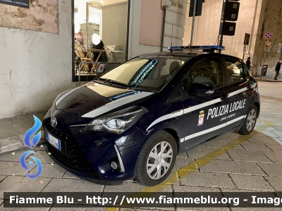 Toyota Yaris III serie restyle
Polizia Locale
Comune di Monopoli
Codice automezzo: 3
POLIZIA LOCALE YA 152 AN
Parole chiave: Toyota Yaris_IIIserie_restyle POLIZIALOCALEYA152AN